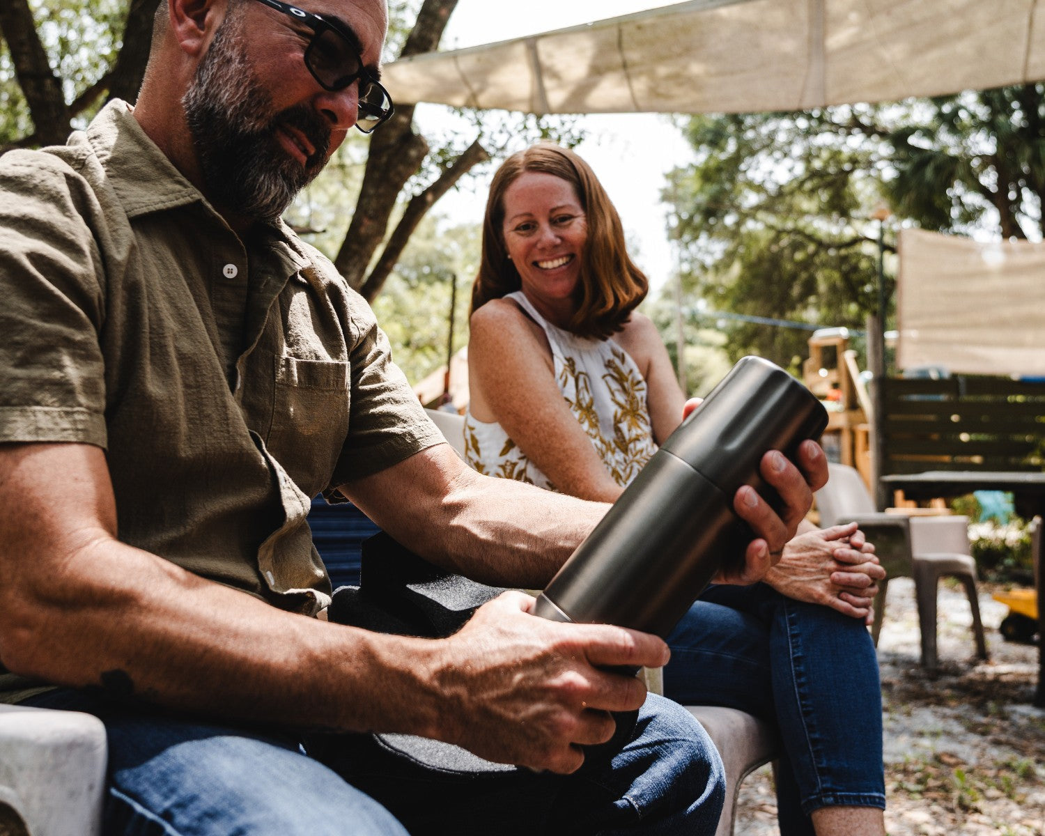 And incredible old fashioned cocktail recipe + amazing flask makes for a perfect gift!